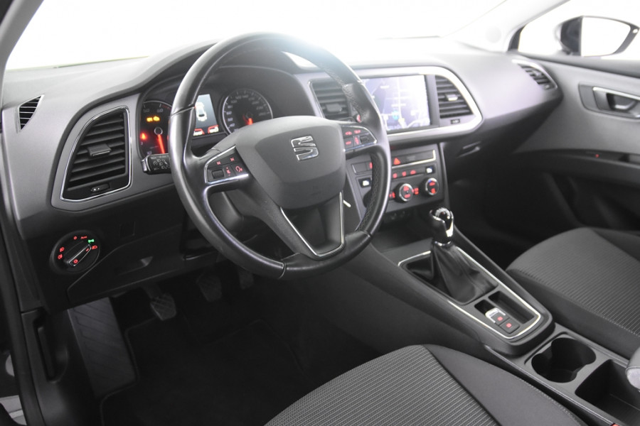 Seat León ST 1.0 EcoTSI Move *1ste Eigenaar*Navigatie*Parkassist*DAB* Seat León ST 1.0 EcoTSI Move *1ste Eigenaar*Navigatie*Parkassist*DAB*