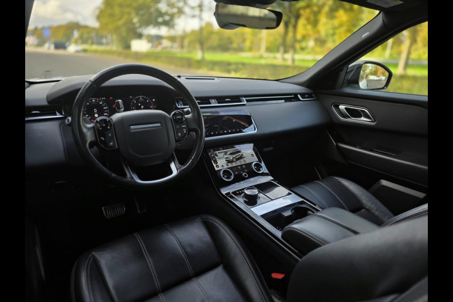 Land Rover Range Rover Velar 3.0 V6 AWD HSE|PANO|STUURVERW!|BLINDSPOT! Land Rover Range Rover Velar 3.0 V6 AWD HSE|PANO|STUURVERW!|BLINDSPOT!
