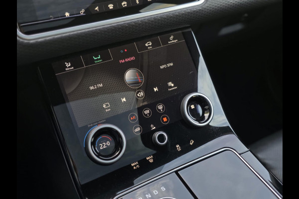 Land Rover Range Rover Velar 3.0 V6 AWD HSE|PANO|STUURVERW!|BLINDSPOT! Land Rover Range Rover Velar 3.0 V6 AWD HSE|PANO|STUURVERW!|BLINDSPOT!