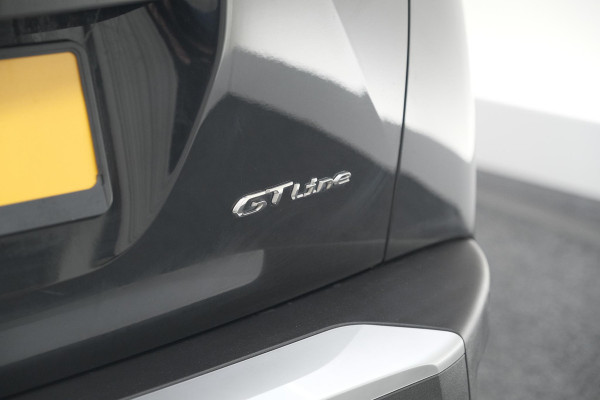 Peugeot 2008 PureTech 130 GT-Line | Camera | Adaptieve Cruise Control | Allseason Banden | Navigatie Peugeot 2008 PureTech 130 GT-Line | Camera | Adaptieve Cruise Control | Allseason Banden | Navigatie