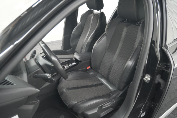 Peugeot 2008 PureTech 130 GT-Line | Camera | Adaptieve Cruise Control | Allseason Banden | Navigatie Peugeot 2008 PureTech 130 GT-Line | Camera | Adaptieve Cruise Control | Allseason Banden | Navigatie