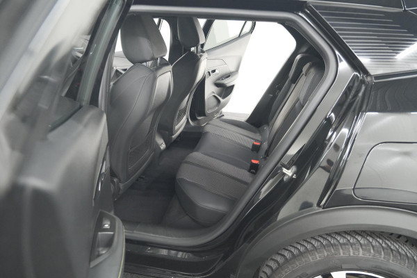 Peugeot 2008 PureTech 130 GT-Line | Camera | Adaptieve Cruise Control | Allseason Banden | Navigatie Peugeot 2008 PureTech 130 GT-Line | Camera | Adaptieve Cruise Control | Allseason Banden | Navigatie