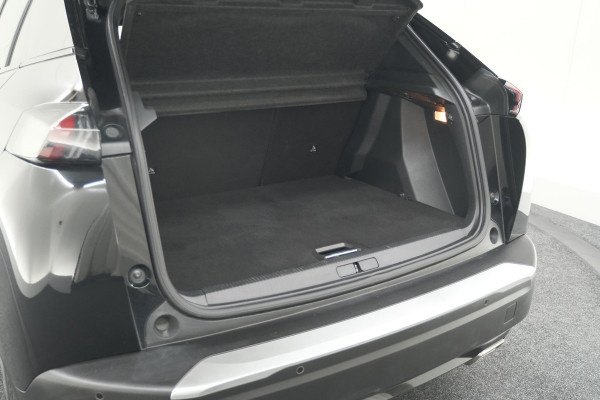 Peugeot 2008 PureTech 130 GT-Line | Camera | Adaptieve Cruise Control | Allseason Banden | Navigatie Peugeot 2008 PureTech 130 GT-Line | Camera | Adaptieve Cruise Control | Allseason Banden | Navigatie