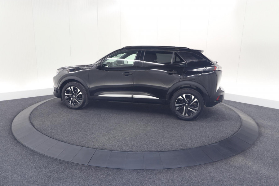 Peugeot 2008 PureTech 130 GT-Line | Camera | Adaptieve Cruise Control | Allseason Banden | Navigatie Peugeot 2008 PureTech 130 GT-Line | Camera | Adaptieve Cruise Control | Allseason Banden | Navigatie