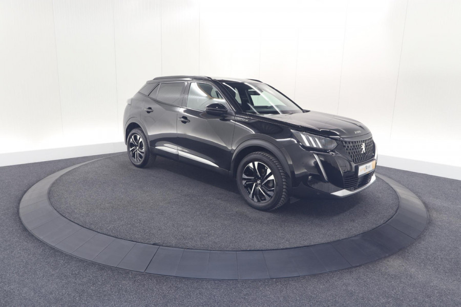Peugeot 2008 PureTech 130 GT-Line | Camera | Adaptieve Cruise Control | Allseason Banden | Navigatie Peugeot 2008 PureTech 130 GT-Line | Camera | Adaptieve Cruise Control | Allseason Banden | Navigatie