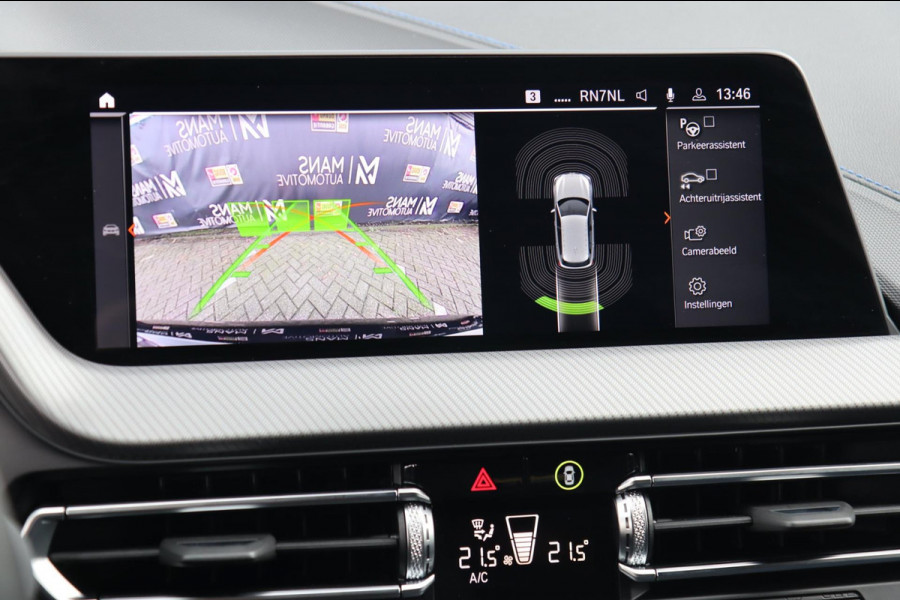 BMW 1-serie 120i M Sport / PANODAK / KEYLESS / DODEHOEK / STUUR+STOELVERW