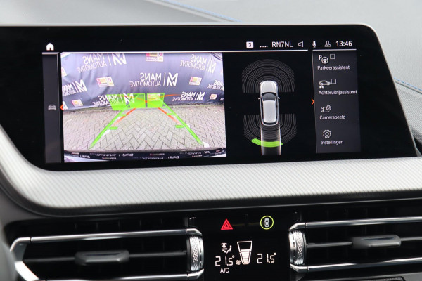 BMW 1-serie 120i M Sport / PANODAK / KEYLESS / DODEHOEK / STUUR+STOELVERW