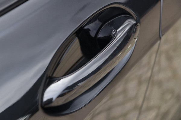 BMW 1-serie 120i M Sport / PANODAK / KEYLESS / DODEHOEK / STUUR+STOELVERW