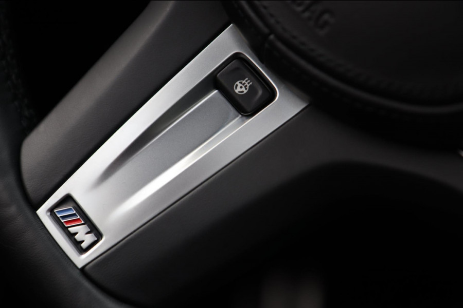 BMW 1-serie 120i M Sport / PANODAK / KEYLESS / DODEHOEK / STUUR+STOELVERW