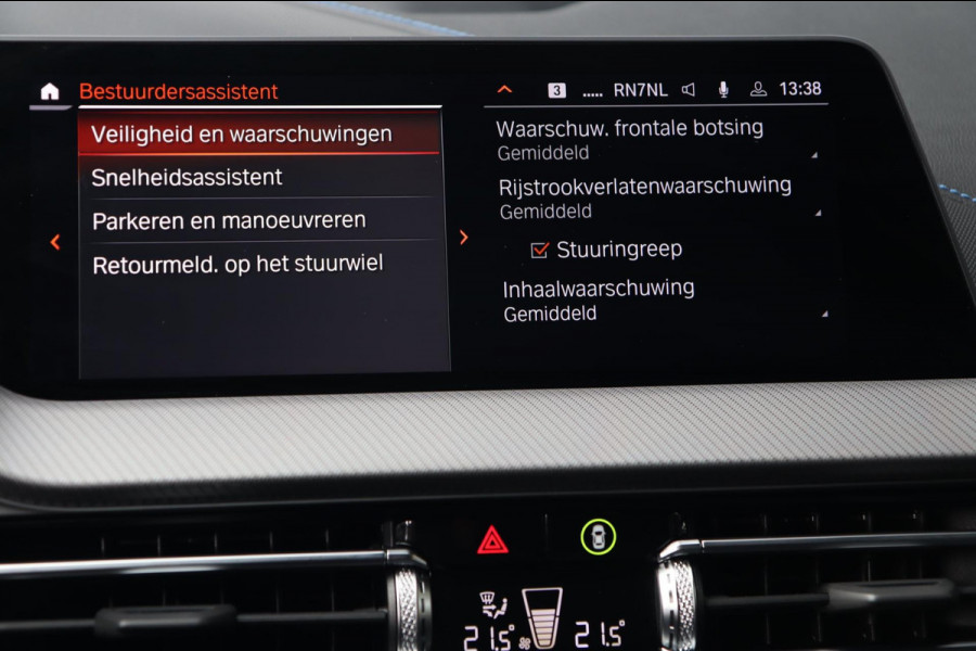 BMW 1-serie 120i M Sport / PANODAK / KEYLESS / DODEHOEK / STUUR+STOELVERW