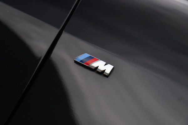 BMW 1-serie 120i M Sport / PANODAK / KEYLESS / DODEHOEK / STUUR+STOELVERW