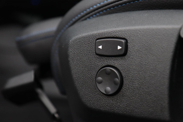 BMW 1-serie 120i M Sport / PANODAK / KEYLESS / DODEHOEK / STUUR+STOELVERW