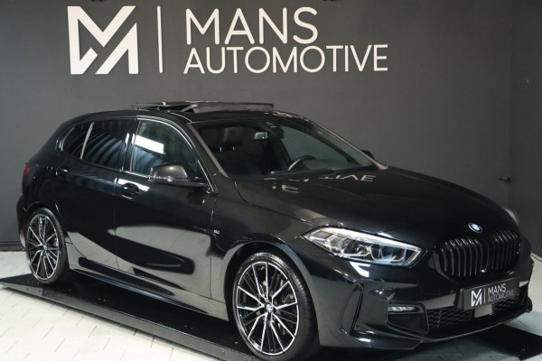 BMW 1-serie 120i M Sport / PANODAK / KEYLESS / DODEHOEK / STUUR+STOELVERW