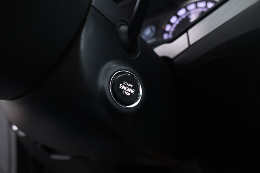 Škoda Superb Combi 1.5 TSI ACT Sportline Business Camera, Stoelverwarming, Panorama schuif/kantel, Apple Carplay