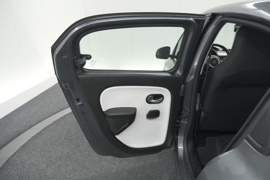 Renault Twingo 1.0 SCe Collection | Cruise Control | Parkeersensoren | Airconditioning Renault Twingo 1.0 SCe Collection | Cruise Control | Parkeersensoren | Airconditioning