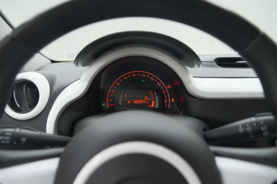 Renault Twingo 1.0 SCe Collection | Cruise Control | Parkeersensoren | Airconditioning Renault Twingo 1.0 SCe Collection | Cruise Control | Parkeersensoren | Airconditioning