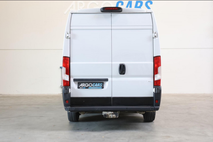 Peugeot Boxer 335 2.2 BlueHDi L2/H2 CAMERA TREKHAAK AIRCO NAVI CRUISE CONTROL LEASE v/a € 144,-p.m. Inruil mogelijk Peugeot Boxer 335 2.2 BlueHDi L2/H2 CAMERA TREKHAAK AIRCO NAVI CRUISE CONTROL LEASE v/a € 144,-p.m. Inruil mogelijk