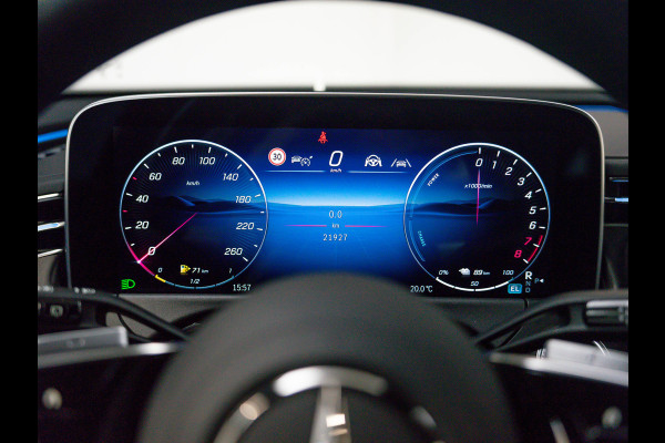 Mercedes-Benz E-Klasse Estate 300 e Avantgarde Line | Memory | Distronic | Keyless |