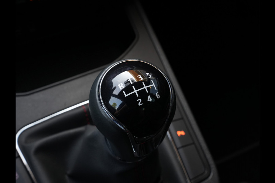 Seat Ibiza 1.0 TSI 116PK!! 6 Bak FR Business Intense | Clima | Camera | Navigatie | Android/Apple Carplay