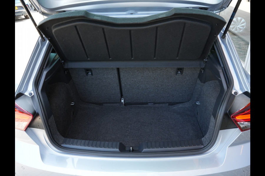 Seat Ibiza 1.0 TSI 116PK!! 6 Bak FR Business Intense | Clima | Camera | Navigatie | Android/Apple Carplay