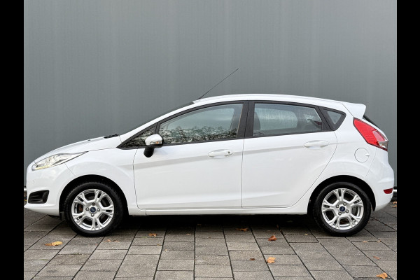 Ford Fiesta BWJ 2017 | 1.0 81PK Style Ultimate | AIRCO | PDC 2X | CRUISE | NAVI | LICHTMETAAL | Ford Fiesta BWJ 2017 | 1.0 81PK Style Ultimate | AIRCO | PDC 2X | CRUISE | NAVI | LICHTMETAAL |