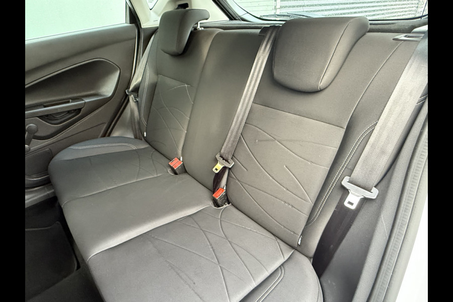 Ford Fiesta BWJ 2017 | 1.0 81PK Style Ultimate | AIRCO | PDC 2X | CRUISE | NAVI | LICHTMETAAL | Ford Fiesta BWJ 2017 | 1.0 81PK Style Ultimate | AIRCO | PDC 2X | CRUISE | NAVI | LICHTMETAAL |