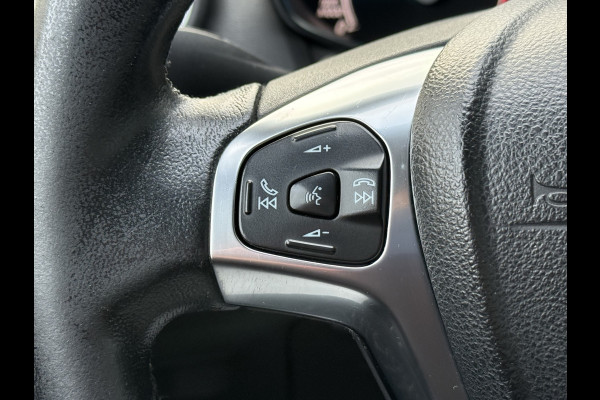 Ford Fiesta BWJ 2017 | 1.0 81PK Style Ultimate | AIRCO | PDC 2X | CRUISE | NAVI | LICHTMETAAL | Ford Fiesta BWJ 2017 | 1.0 81PK Style Ultimate | AIRCO | PDC 2X | CRUISE | NAVI | LICHTMETAAL |