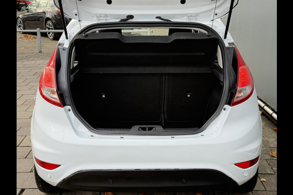 Ford Fiesta BWJ 2017 | 1.0 81PK Style Ultimate | AIRCO | PDC 2X | CRUISE | NAVI | LICHTMETAAL | Ford Fiesta BWJ 2017 | 1.0 81PK Style Ultimate | AIRCO | PDC 2X | CRUISE | NAVI | LICHTMETAAL |