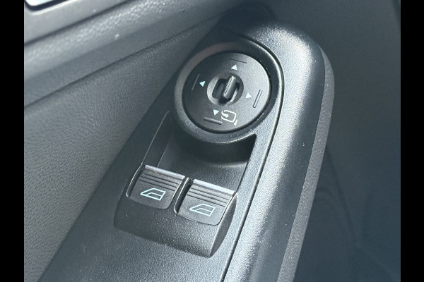 Ford Fiesta BWJ 2017 | 1.0 81PK Style Ultimate | AIRCO | PDC 2X | CRUISE | NAVI | LICHTMETAAL | Ford Fiesta BWJ 2017 | 1.0 81PK Style Ultimate | AIRCO | PDC 2X | CRUISE | NAVI | LICHTMETAAL |