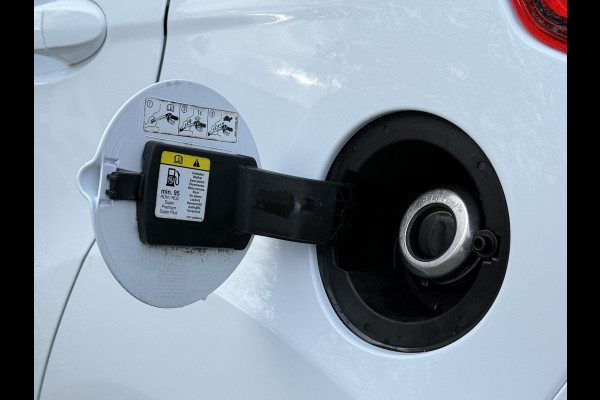Ford Fiesta BWJ 2017 | 1.0 81PK Style Ultimate | AIRCO | PDC 2X | CRUISE | NAVI | LICHTMETAAL | Ford Fiesta BWJ 2017 | 1.0 81PK Style Ultimate | AIRCO | PDC 2X | CRUISE | NAVI | LICHTMETAAL |