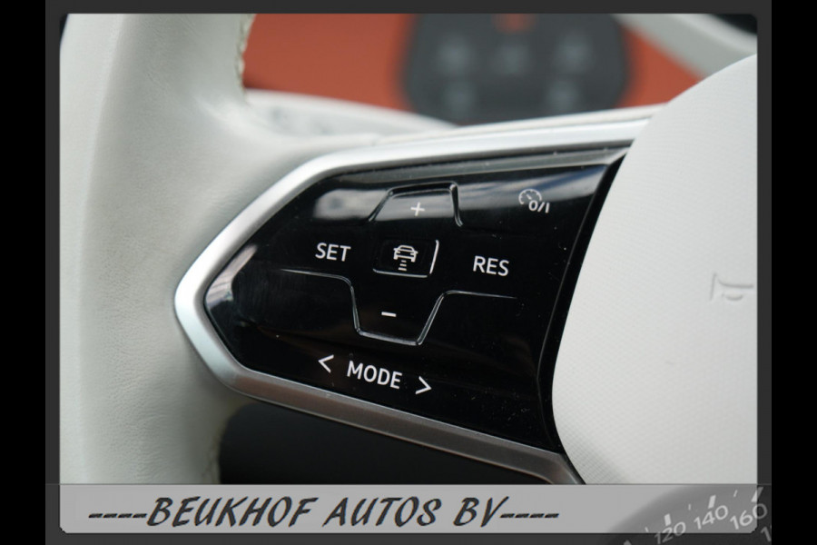 Volkswagen ID.3 First Plus 58 kWh Cam Carplay Adapt SOh 92.8 Volkswagen ID.3 First Plus 58 kWh Cam Carplay Adapt SOh 92.8