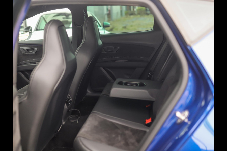 Seat Leon 2.0 TSI CUPRA 290 | Schaalstoelen | Keyless | Camera | Carplay | Beats | Stoelverw. Seat Leon 2.0 TSI CUPRA 290 | Schaalstoelen | Keyless | Camera | Carplay | Beats | Stoelverw.