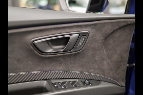 Seat Leon 2.0 TSI CUPRA 290 | Schaalstoelen | Keyless | Camera | Carplay | Beats | Stoelverw. Seat Leon 2.0 TSI CUPRA 290 | Schaalstoelen | Keyless | Camera | Carplay | Beats | Stoelverw.