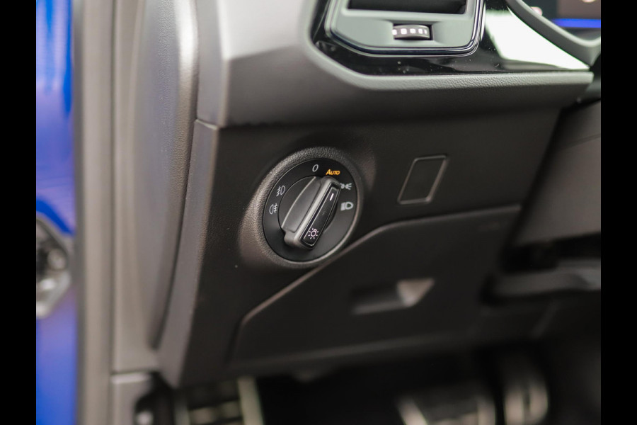 Seat Leon 2.0 TSI CUPRA 290 | Schaalstoelen | Keyless | Camera | Carplay | Beats | Stoelverw. Seat Leon 2.0 TSI CUPRA 290 | Schaalstoelen | Keyless | Camera | Carplay | Beats | Stoelverw.