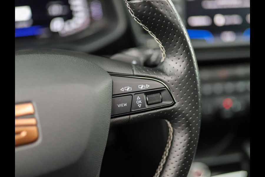 Seat Leon 2.0 TSI CUPRA 290 | Schaalstoelen | Keyless | Camera | Carplay | Beats | Stoelverw. Seat Leon 2.0 TSI CUPRA 290 | Schaalstoelen | Keyless | Camera | Carplay | Beats | Stoelverw.