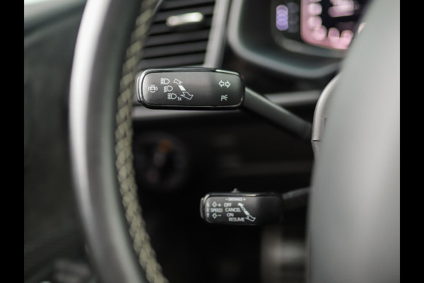 Seat Leon 2.0 TSI CUPRA 290 | Schaalstoelen | Keyless | Camera | Carplay | Beats | Stoelverw. Seat Leon 2.0 TSI CUPRA 290 | Schaalstoelen | Keyless | Camera | Carplay | Beats | Stoelverw.