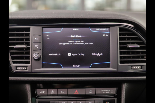 Seat Leon 2.0 TSI CUPRA 290 | Schaalstoelen | Keyless | Camera | Carplay | Beats | Stoelverw. Seat Leon 2.0 TSI CUPRA 290 | Schaalstoelen | Keyless | Camera | Carplay | Beats | Stoelverw.