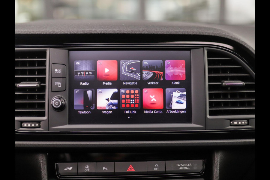 Seat Leon 2.0 TSI CUPRA 290 | Schaalstoelen | Keyless | Camera | Carplay | Beats | Stoelverw. Seat Leon 2.0 TSI CUPRA 290 | Schaalstoelen | Keyless | Camera | Carplay | Beats | Stoelverw.