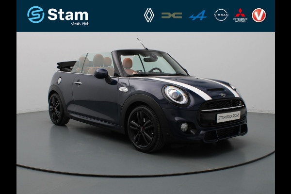 MINI Cabrio 190pk Cooper S Night Jack Edition Automaat Harman Kardon | Camera | Adapt. Cruise | Parkeersens. v+a | Stoelverw. MINI Cabrio 190pk Cooper S Night Jack Edition Automaat Harman Kardon | Camera | Adapt. Cruise | Parkeersens. v+a | Stoelverw.