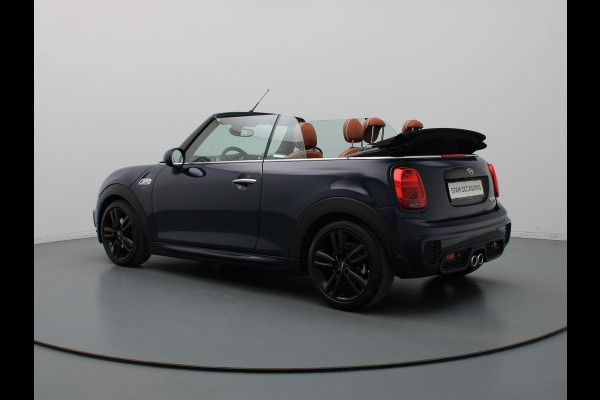 MINI Cabrio 190pk Cooper S Night Jack Edition Automaat Harman Kardon | Camera | Adapt. Cruise | Parkeersens. v+a | Stoelverw. MINI Cabrio 190pk Cooper S Night Jack Edition Automaat Harman Kardon | Camera | Adapt. Cruise | Parkeersens. v+a | Stoelverw.