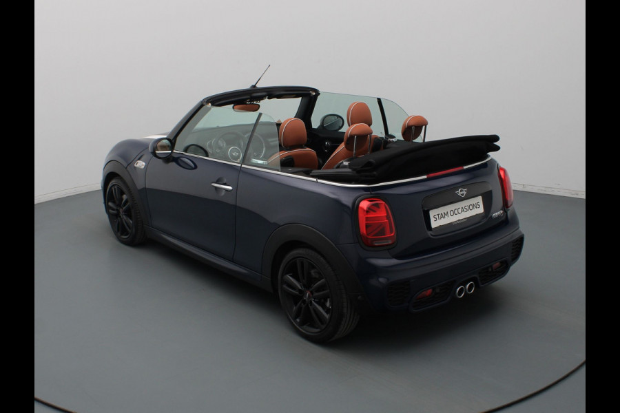 MINI Cabrio 190pk Cooper S Night Jack Edition Automaat Harman Kardon | Camera | Adapt. Cruise | Parkeersens. v+a | Stoelverw. MINI Cabrio 190pk Cooper S Night Jack Edition Automaat Harman Kardon | Camera | Adapt. Cruise | Parkeersens. v+a | Stoelverw.