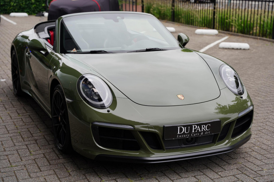 Porsche 911 991 Cabriolet 3.0 Carrera GTS Nato Green Burmester Lifting Porsche 911 991 Cabriolet 3.0 Carrera GTS Nato Green Burmester Lifting