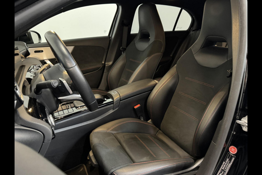 Mercedes-Benz A-Klasse 250e PHEV AMG Line Auto. Navigatie Apple Carplay/Android Auto Camera Parkeersensoren Adaptive Cruise Control Stoelverwarming Virtual Cockpit Climate Control Lichtmetalen velgen Mercedes-Benz A-Klasse 250e PHEV AMG Line Auto. Navigatie Apple Carplay/Android Auto Camera Parkeersensoren Adaptive Cruise Control Stoelverwarming Virtual Cockpit Climate Control Lichtmetalen velgen