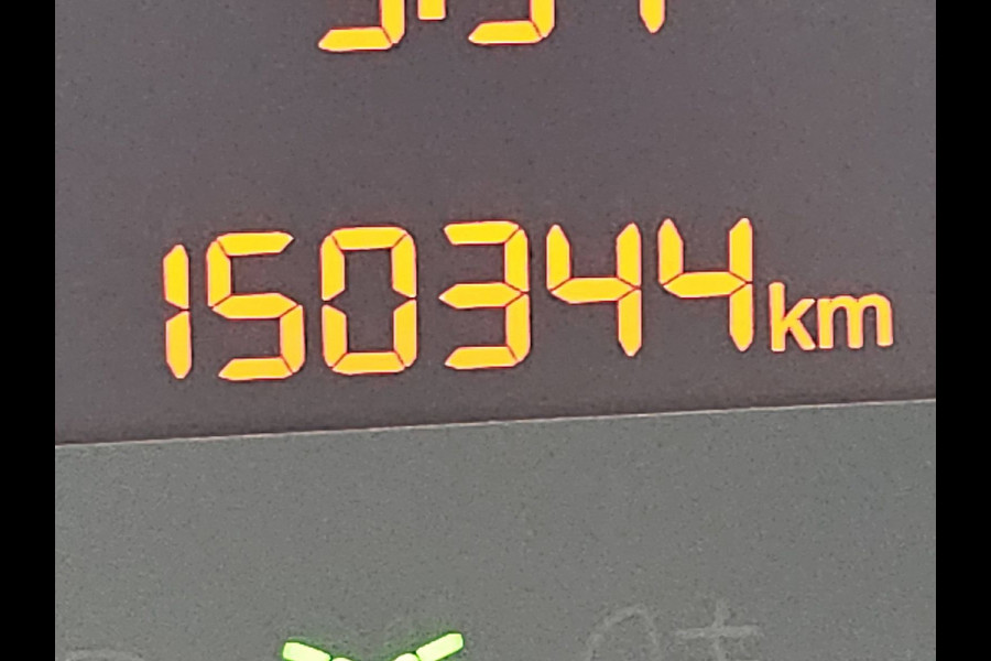 Peugeot Boxer 330 2.2 BlueHDi 120 L2H2 Premium Navi Airco NAP Trekhaak 120Pk Euro6! Peugeot Boxer 330 2.2 BlueHDi 120 L2H2 Premium Navi Airco NAP Trekhaak 120Pk Euro6!