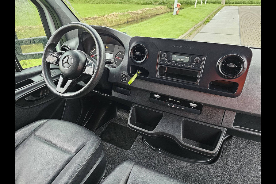 Mercedes-Benz Sprinter 314 2.2 CDI Bakwagen Laadklep Spoiler Zijdeur Lat-om-Lat Betimmerd Airco Automaat 3-Zits Euro6!