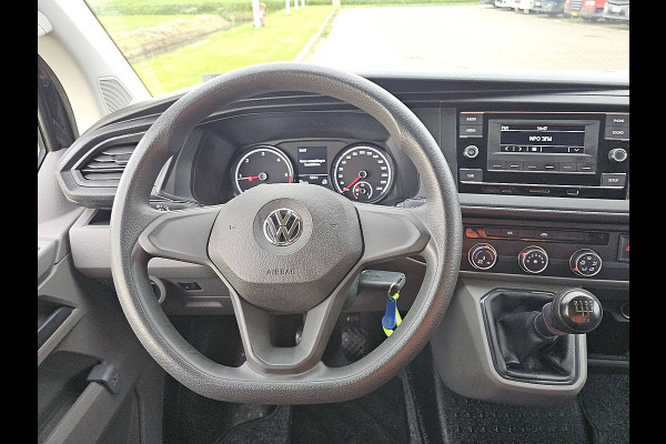 Volkswagen Transporter 2.0 TDI L2 Imperiaal Trekhaak Euro6 Volkswagen Transporter 2.0 TDI L2 Imperiaal Trekhaak Euro6