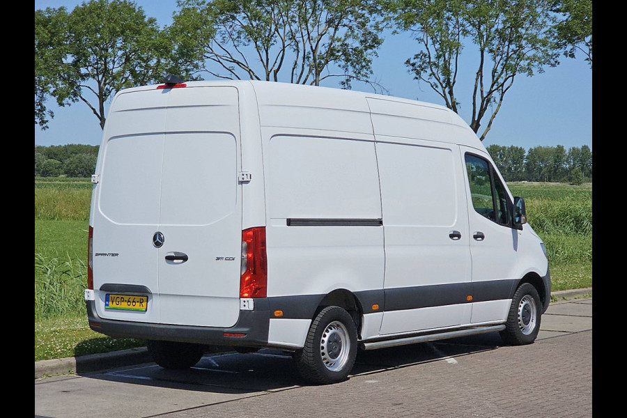Mercedes-Benz Sprinter 311 2.2 CDI L2H2 Wp-Inrichting Airco Euro6 Oh-Historie NAP 1e Eigenaar! Mercedes-Benz Sprinter 311 2.2 CDI L2H2 Wp-Inrichting Airco Euro6 Oh-Historie NAP 1e Eigenaar!