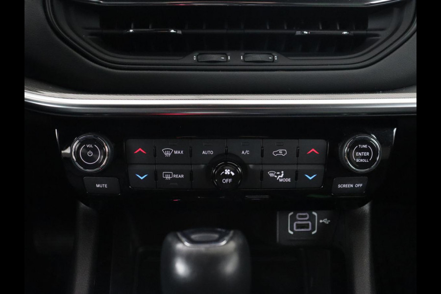 Jeep Compass 4xe 240 Plug-in Hybrid Electric S | Panoramadak | Trekhaak | 360 Camera | Leder | Stoelverwarming | Alpine Sound | Carplay | Stuurverwarming | Adaptive cruise | Navigatie | PHEV