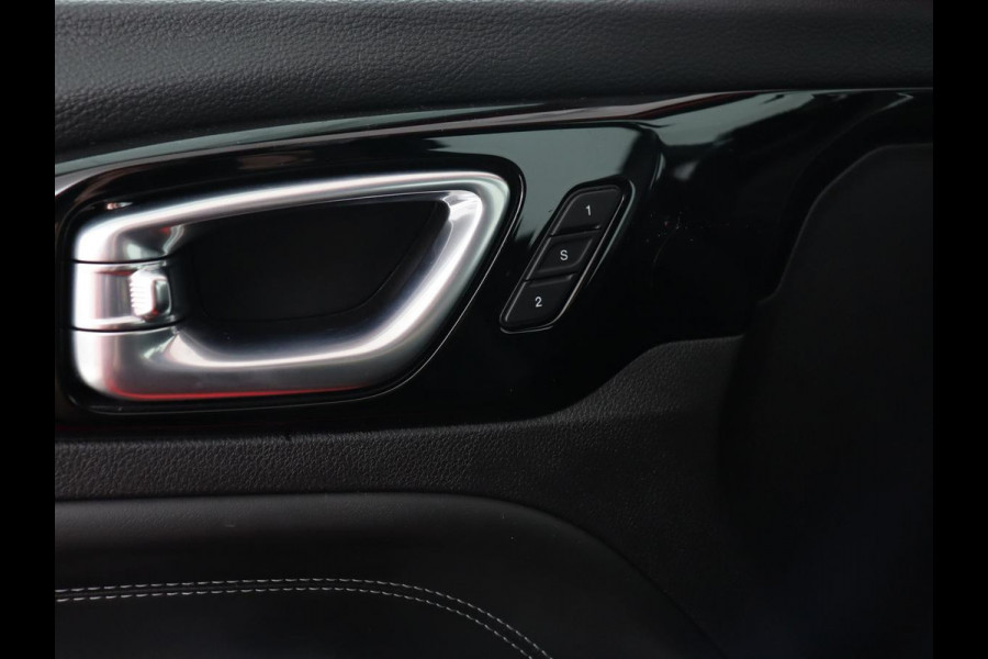 Jeep Compass 4xe 240 Plug-in Hybrid Electric S | Panoramadak | Trekhaak | 360 Camera | Leder | Stoelverwarming | Alpine Sound | Carplay | Stuurverwarming | Adaptive cruise | Navigatie | PHEV