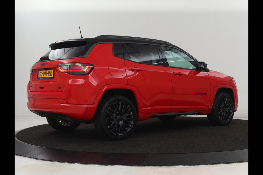 Jeep Compass 4xe 240 Plug-in Hybrid Electric S | Panoramadak | Trekhaak | 360 Camera | Leder | Stoelverwarming | Alpine Sound | Carplay | Stuurverwarming | Adaptive cruise | Navigatie | PHEV